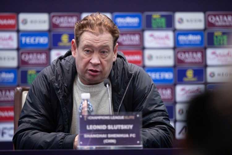 斯盧茨基：我認(rèn)為球隊表現(xiàn)不錯，阿馬杜的傷情確實讓我很擔(dān)心