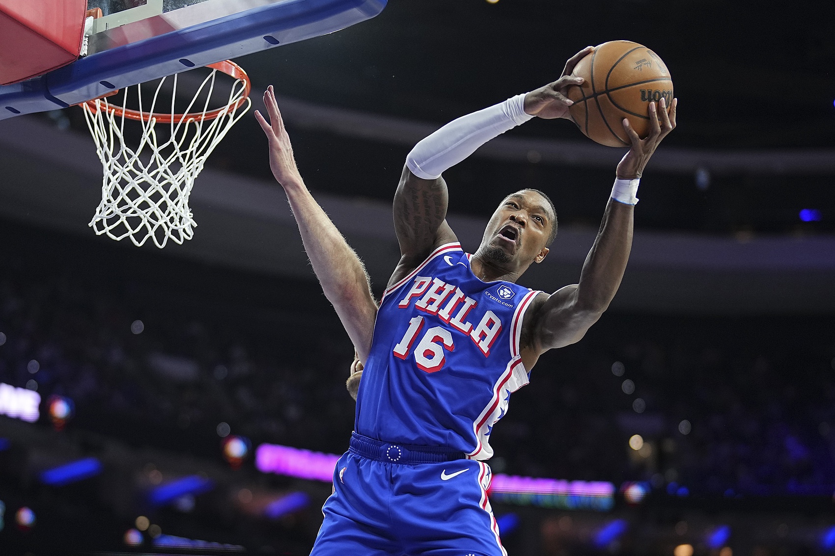 歡迎回到NBA！朗尼-沃克全場(chǎng)得到25分11籃板 獲得生涯首次兩雙