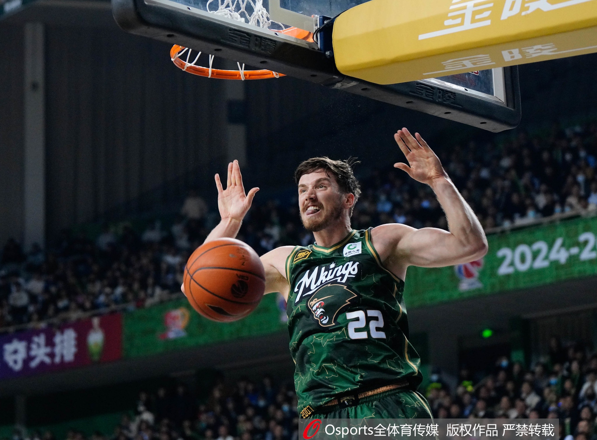 積極高效！利夫半場8中6拿到14分6板2助1斷
